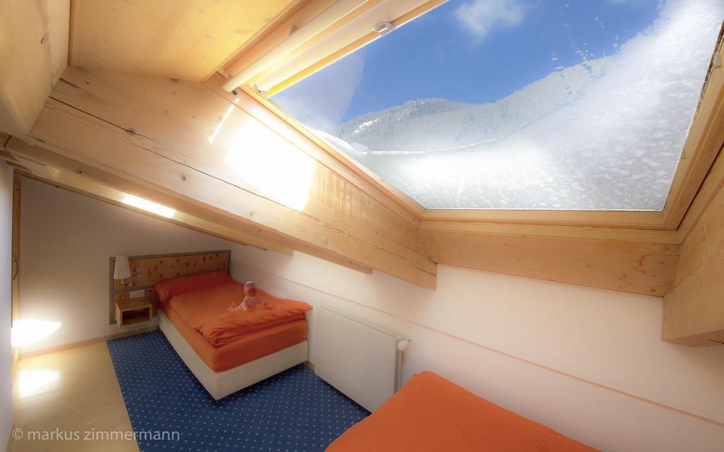 Haus Maryland Apartment Zermatt Room photo